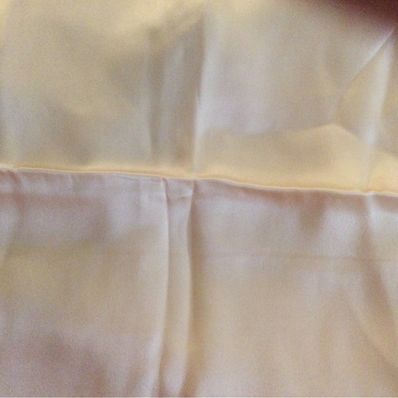 Dreamsacks Pink 100% Silk Pillowcase - Picture 6 of 9